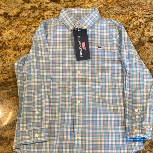 Vineyard Vines Other - NWT Vineyard Vines button down
